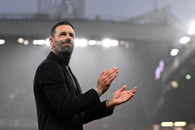 Van Nistelrooy nouveau coach de Leicester