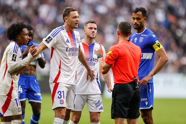 Auxerre déchire sa réserve technique après son nul à Lyon