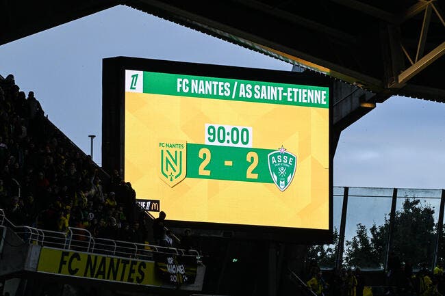 Nantes-ASSE : « C’est incroyable » pour Kombouaré