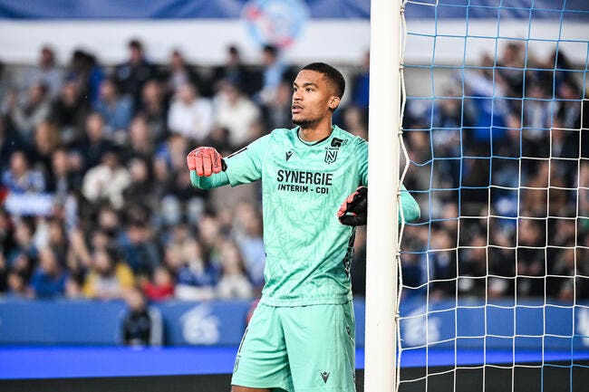 Alban Lafont viré par Nantes, ce n'est pas fini !