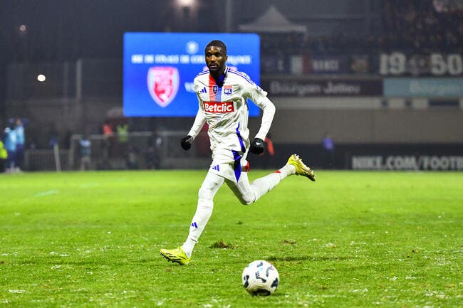 OL : Clinton Mata dans l'avion, coup de théâtre à Lyon ?