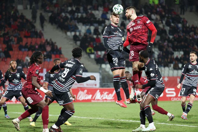 L2 : Record de défaites consécutives pour Caen qui fonce vers le National