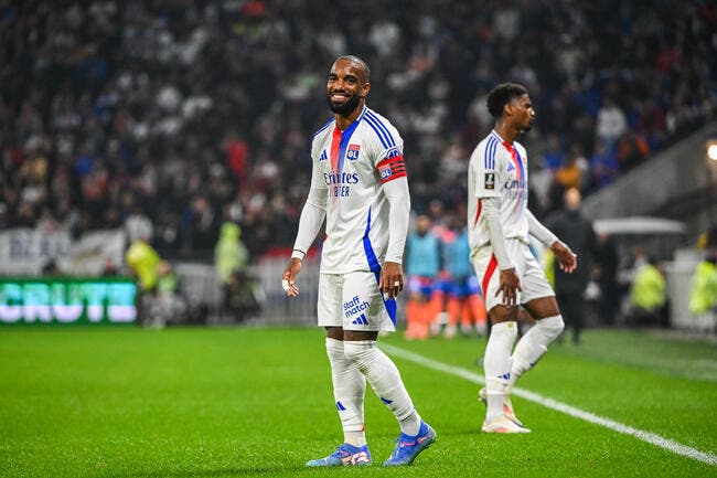 Lacazette sur le départ, l'OL lui fait une promesse