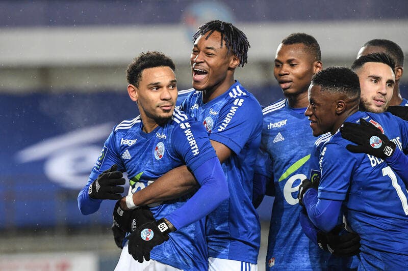  Simakan va finalement rester à Strasbourg