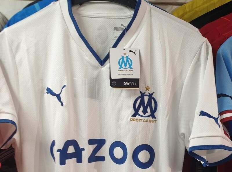 OM : Simple et efficace, le futur maillot a fuité