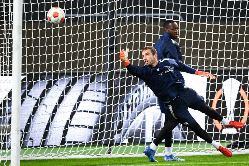 OM : Le comportement de Mandanda a surpris Pau Lopez