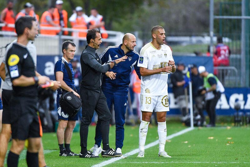 Brest soutient Slimani et attend des sanctions