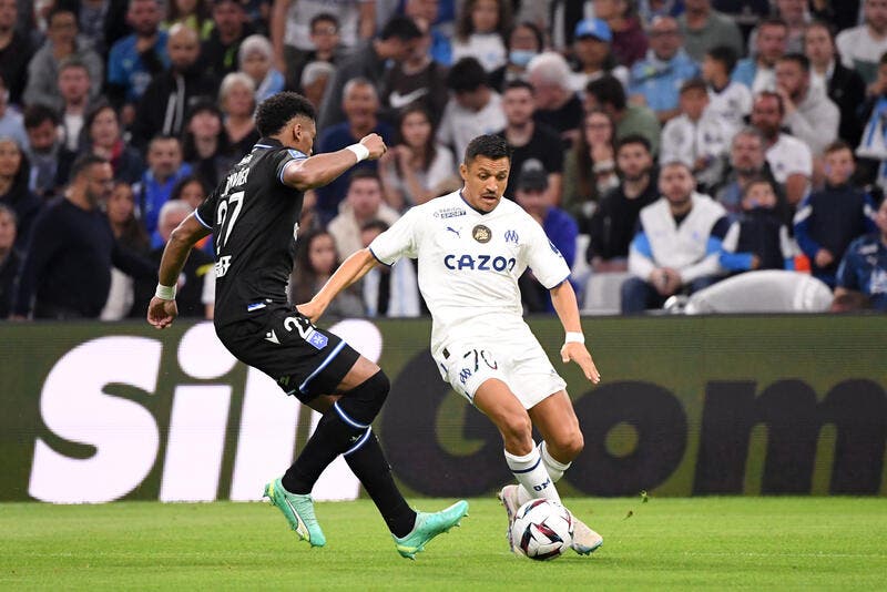 Un arbitrage pro-OM en Ligue 1, la polémique enfle