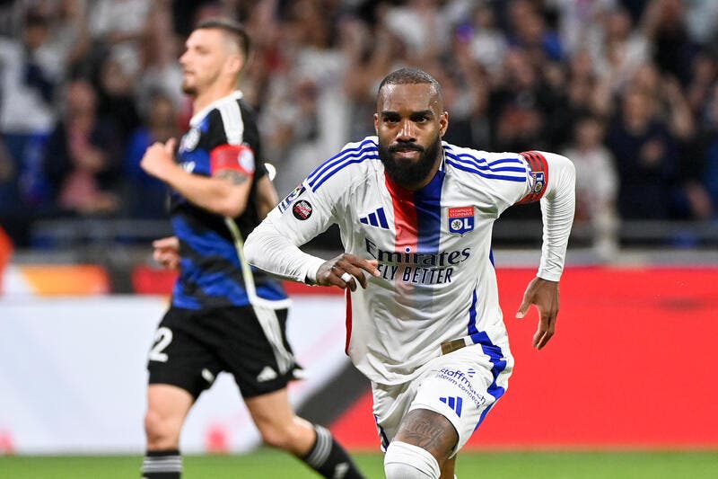 Lacazette, son amour de l'OL lui coûte cher