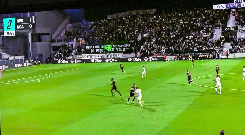  Des lasers pour gêner Red Star-Ajaccio sur Beinsports