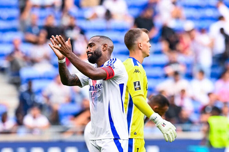 Ecœuré par l'OL, Lacazette repense à l'Arabie Saoudite