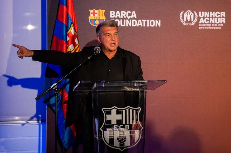 Le président du Barça pique une crise de nerfs, Barcelone est choqué