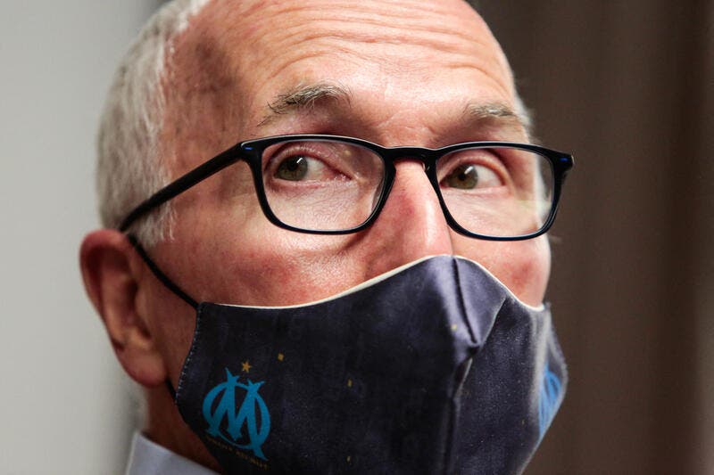 McCourt est muet, il supplie l'Américain de parler