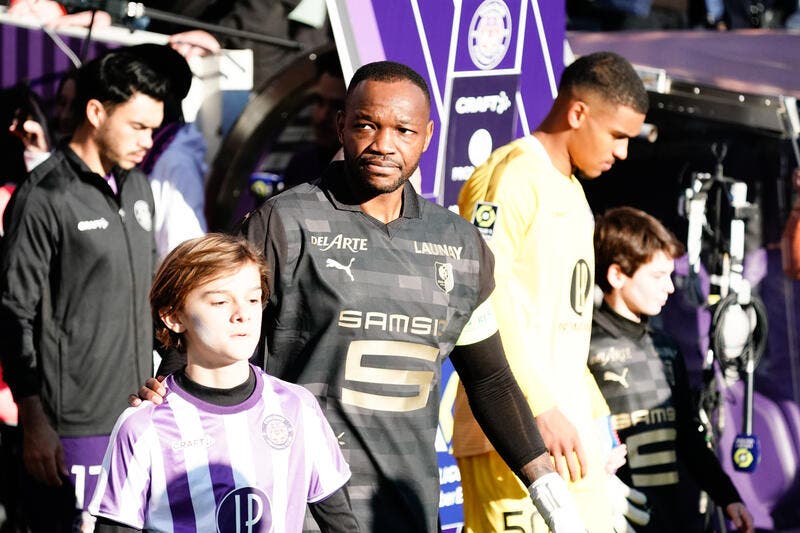  Mandanda gardien à 40 ans, c'est quasi signé !