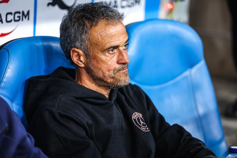  Luis Enrique s'oppose au départ de Luis Campos