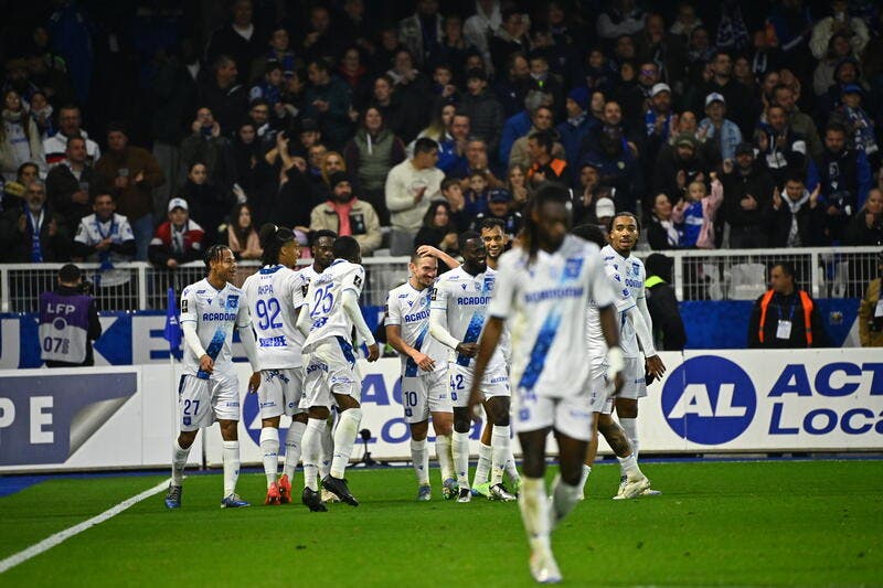  Auxerre humilie Rennes, Montpellier continue de creuser