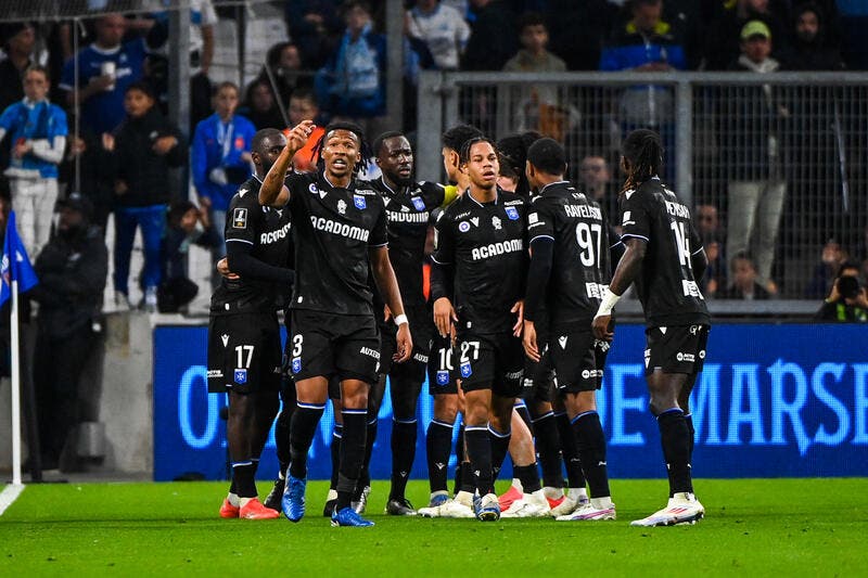  Auxerre inflige une violente claque à l'OM !