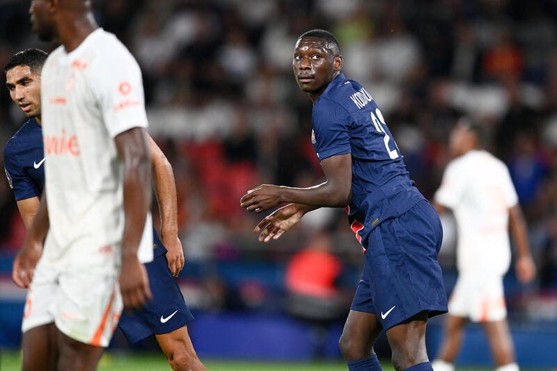 Kolo Muani a une offre, le PSG réfléchit