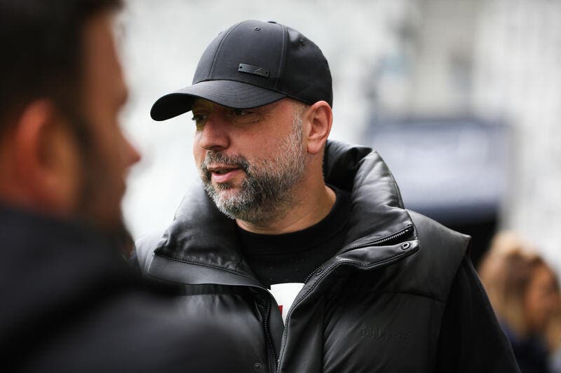  Les supporters veulent la place de Gérard Lopez