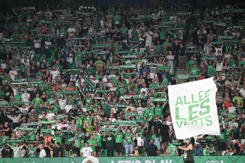 Crise ou pas, l'ASSE bat son record d'abonnés !