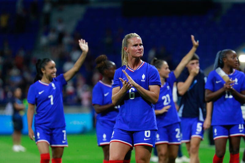 Amandine Henry prend sa retraite internationale