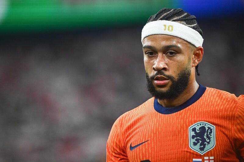 Depay au Brésil avec un salaire royal ?