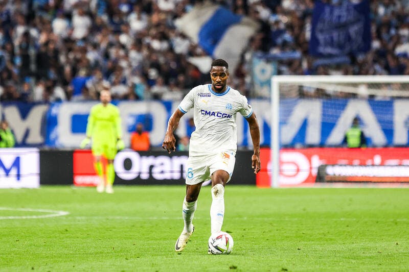  Il passe du loft au 11 de départ, ce n'est pas Mbemba