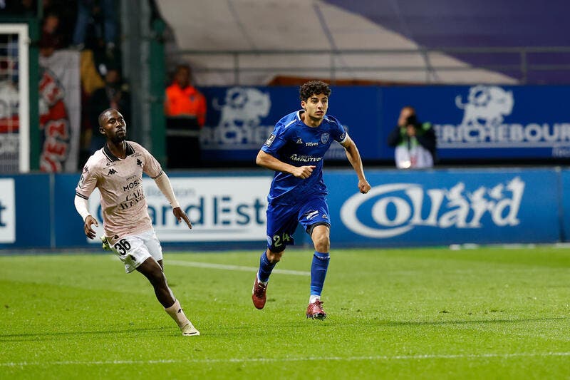  Metz tombe de haut à Troyes