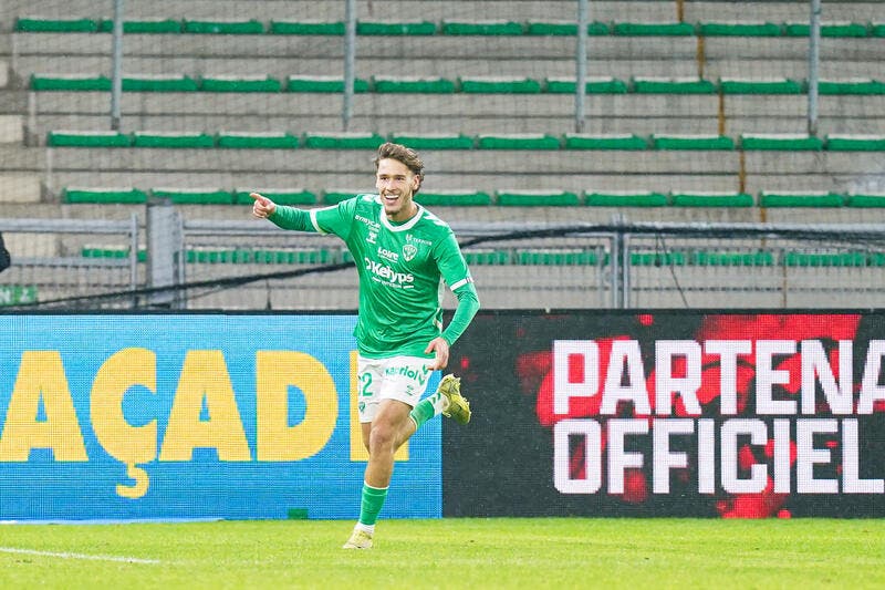  Geoffroy-Guichard sans les Kops, un joueur adore ça